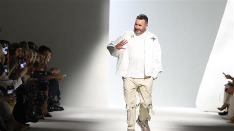 Kim Jones lascia la direzione artistica di Fendi 